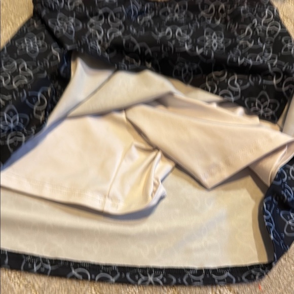 Navy and White Patterned Golf skort - Picture 3 of 5